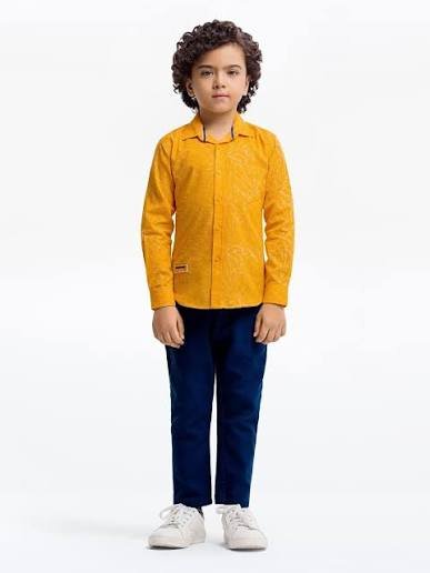 YELLOW TSHIRT