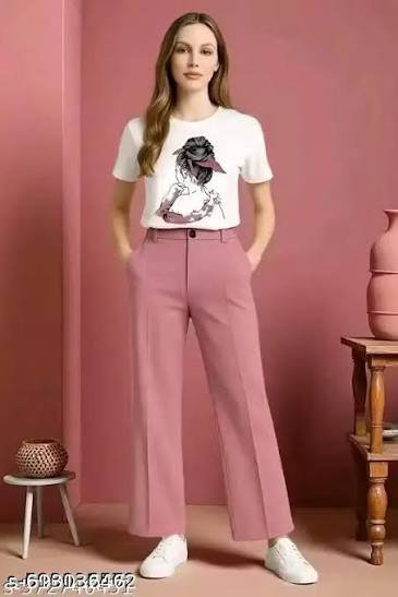 WHITE GRAPHIC T-SHIRT AND PINK TROUSER SET
