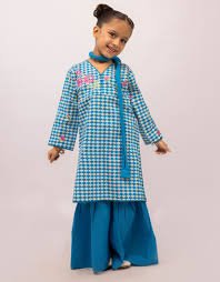 BLUE AND WHITE PATTERNED KURTA WITH WIDE-LEG TROUSERS