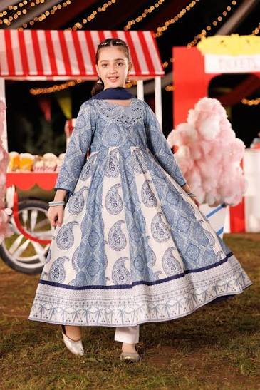 BLUE PAISLEY PATTERN MAXI DRESS