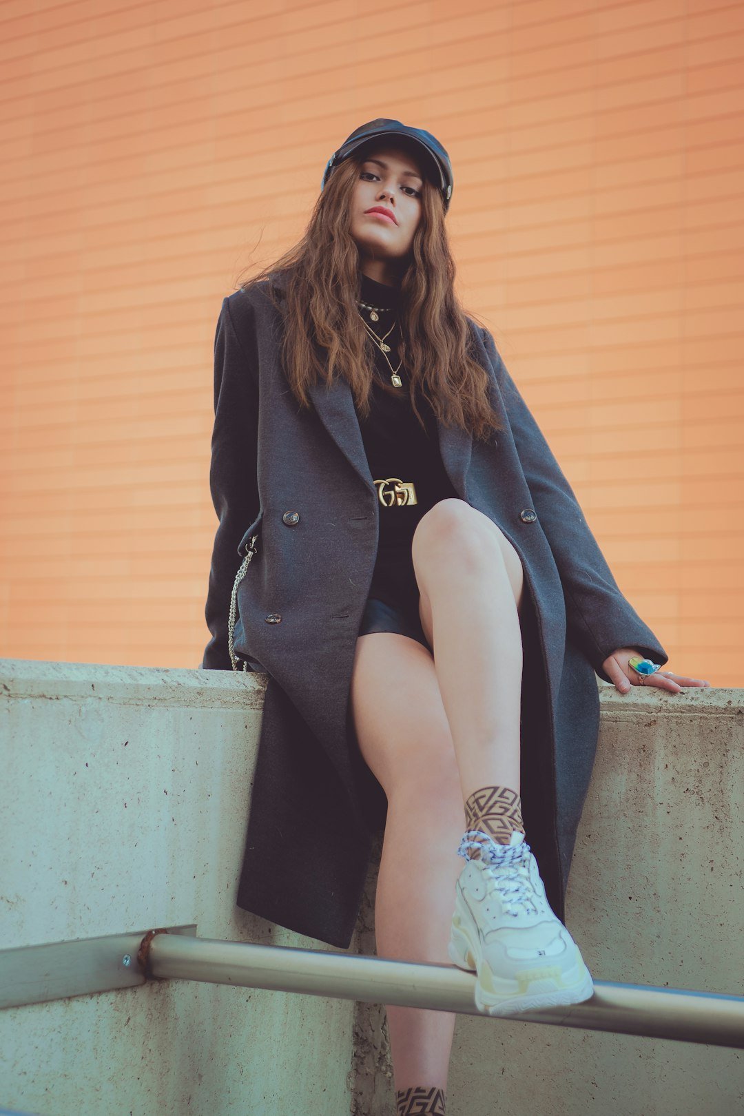 BLACK BLAZER
