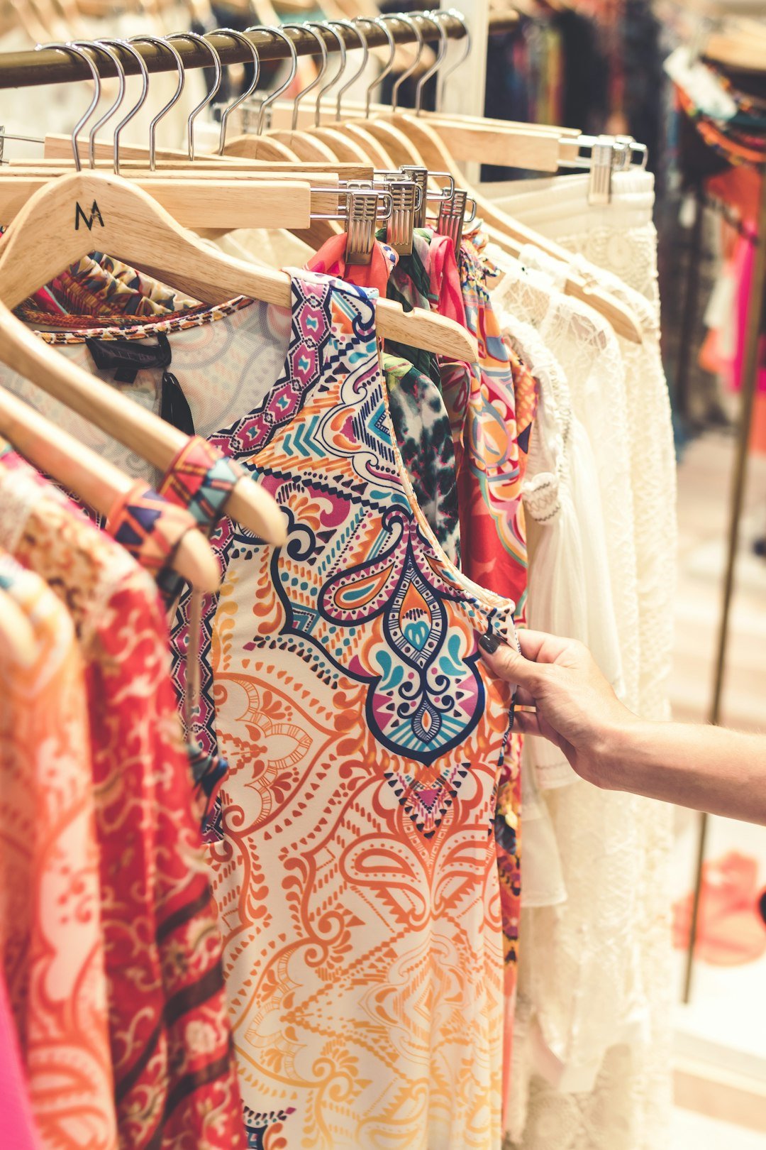 CHIC DRESS